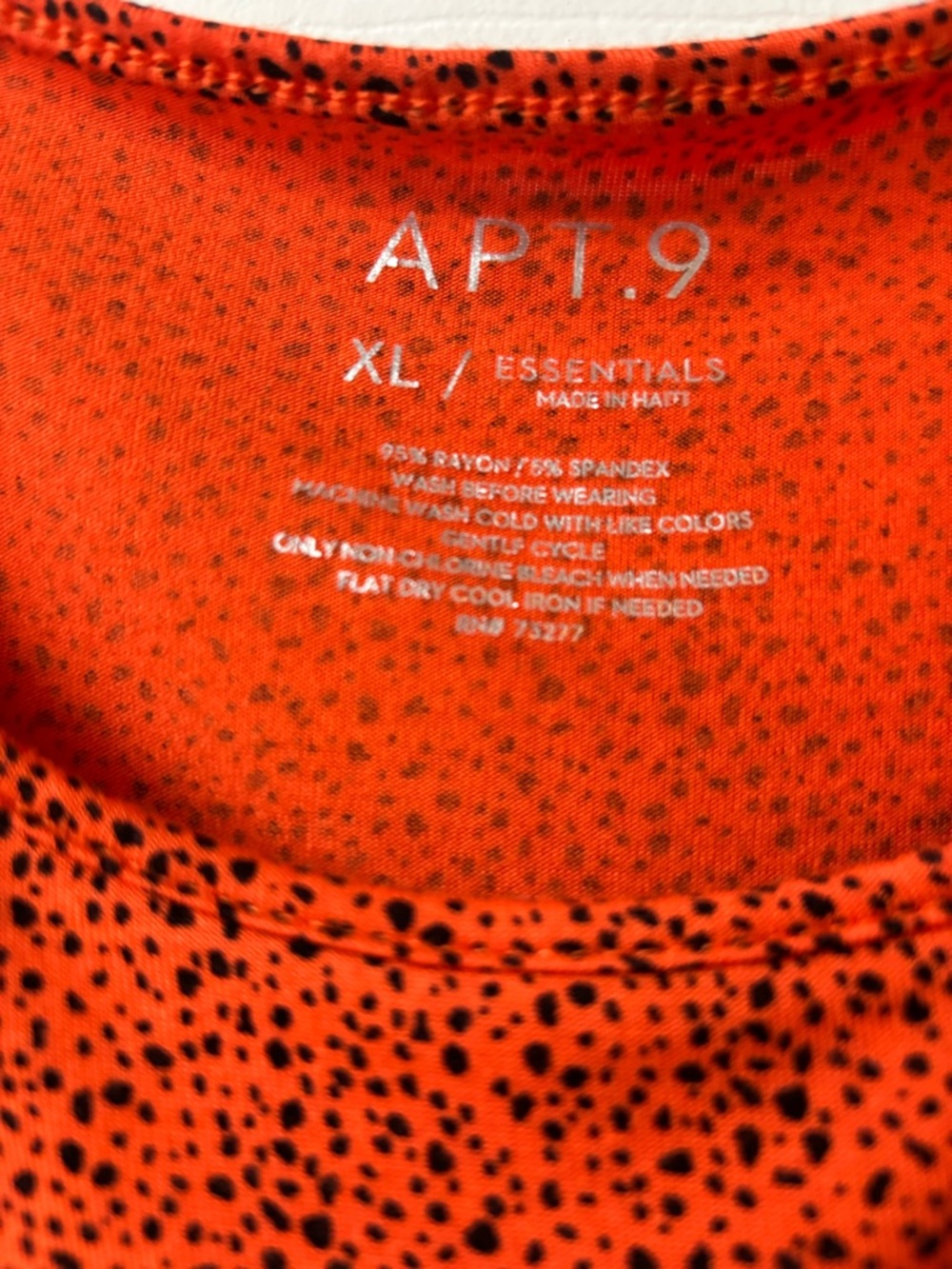 XL Apt. 9 Essentials Orange Black Dots Stretch Blouse Top Scoop Comfy Spandex - Picture 2 of 7